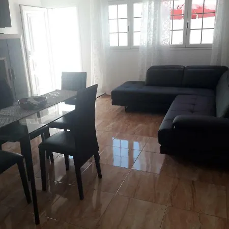 Semesterbostad Casa Olivina 2